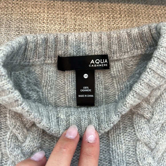 BLOOMINGDALES AQUA 100% CASHMERE SWEATER | Grey Cashmere Sweater | Bell Sleeve - Picture 2 of 5